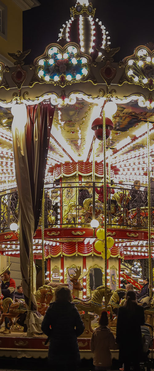 The Grand Carousel – das größte transportable Etagenkarussell der Welt